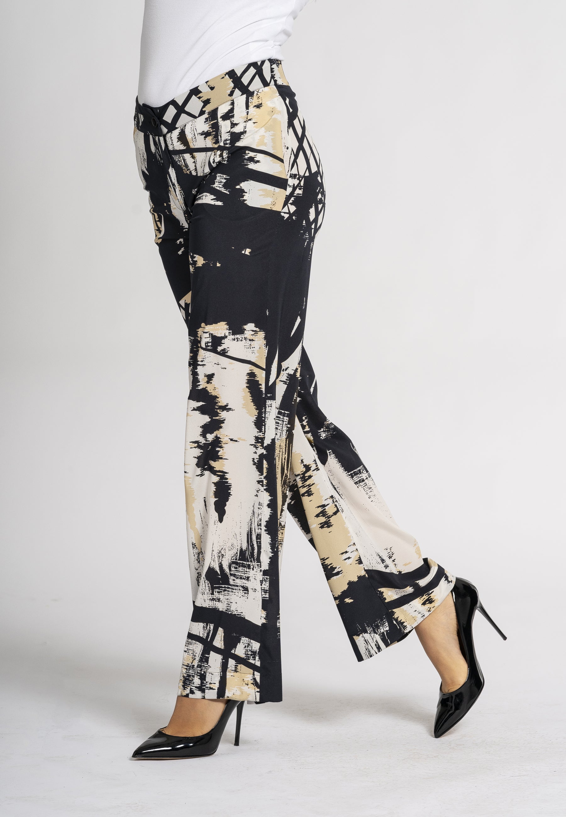 Lavanda Silk Print Wide-Leg Trousers - Soft Trousers With Palace Leg Line, Comfortable Elastic Waist, Stylish Design